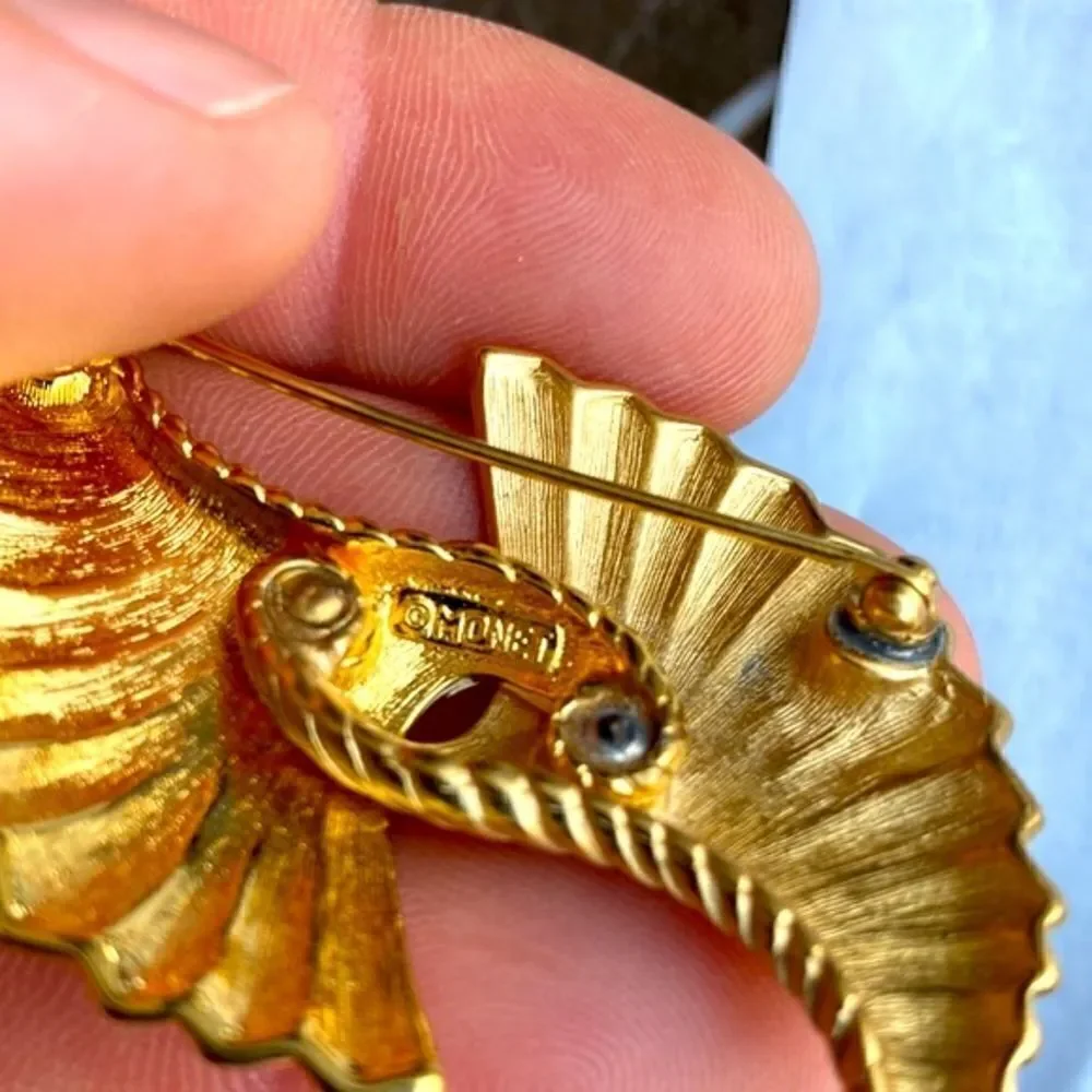 Monet vintage brooch